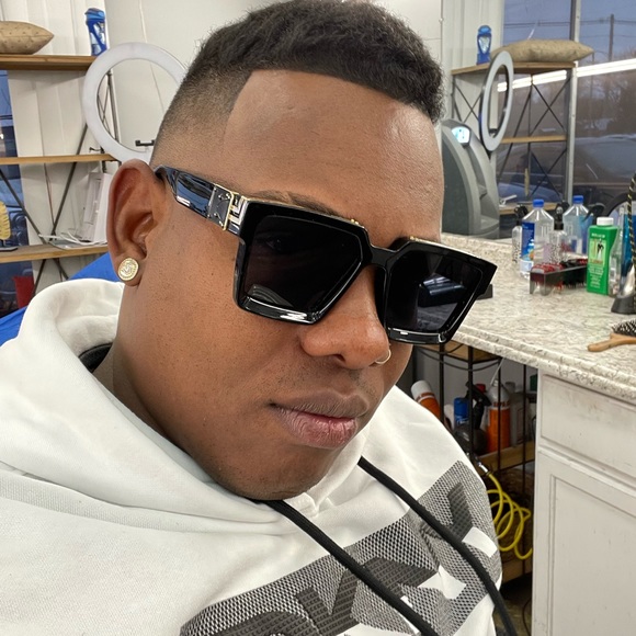 Meet your Posher, Alfredo - Picture 1 of 1